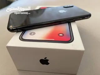  8 متوفر ايفونات XS الاصلي جيجا 64  و 256 بطارية مشكل هدية كفر ولزقة وشاحن الاصلي متوفر توصيل