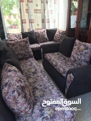  7 طقم كنب خشب تفصيل 8 مقاعد بحالة ممتازة