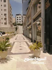  8 للإيجار محل تجاري في شارع وصفي التل (الجاردنز) بعد تقاطع البشيتي في عمارة القدس مساحة 51 متر مربع