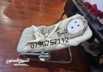  4 أغراض بيبي للبيع شبه جديده