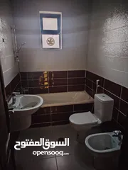  7 شقة مميزة للايجار