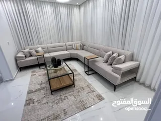  9 "دلل منزلك بلمسة من الفخامة والراحة مع طقم الجلوس الرائع المكون من 7 مقاعد!