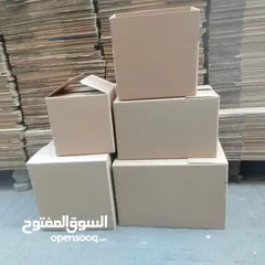  7 كراتين فارغة للبيع للشحن والترحيل البضائع في عمان