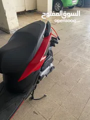  5 scooter APRILA 155cc