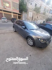  5 سيات ليون مطور بودي الف الف  لا يوجد فيها ضربات شصي ولا قص  يوجد بها دهانات تجميليه