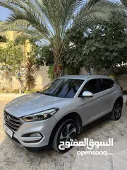  4 جيب هونداي توسان 2016  فقط 75 الف كاش فل بدون فتحة مميز جداً ترخيص تامين شامل سنة بالورقة  بالنايلن