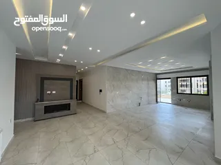  7 شبه أرضي 190 م مميز بمساحة واسعة وحديقة وكراج خاص 300متر جاهز للتسليم و بالاقساط في مرج الحمام