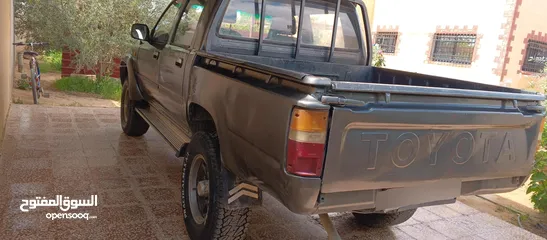  14 بكم هايلوكس فورويل موديل 1993 للبيع او للبدل على سيارة