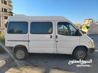  1 فورد ترانزيت