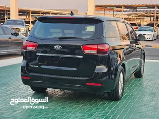  2 Kia Sedona 2016 - 3.3L