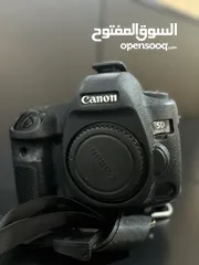  1 Canon 5D Mark 4