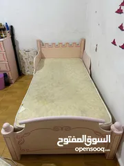  8 غرفة نوم بناتي باللون الزهري مستورد من الامارات بسعر منيح وجودة عالية البيع مستعجل