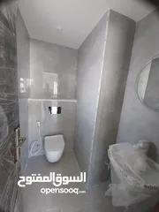  16 اخير مع روف تلاع العلي 148م  وتراس 50م مطل