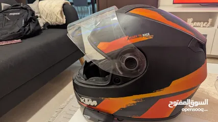  1 خوذة KTM استعمال قليل دون خدش ECE22 بحالة ممتازة جدا حجم XL