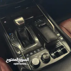  26 Lexus LX570 2019