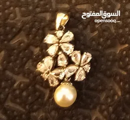  28 ساعة FOCE فخمة  جديدة مرصعة بالياقوت نظارات أصلية دولتشي وشانيل