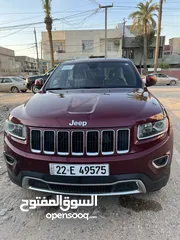  1 Jeep laredo 2016