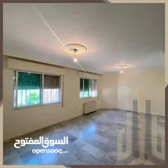  10 شقة طابق اول للبيع في الدوار السابع بالقرب من مسجد احد مساحة 175 م