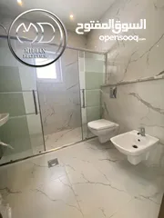  5 شقق للبيع طوابق أرضي و مكررة و أخير مع روف خلدا مساحات من 120م & 220م جديدة لم تسكن بأسعار مميزة