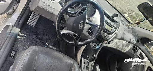  7 هونداي النترا i35