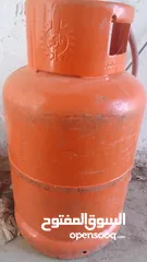  1 للبيع اسطوانه ومروحه ومكرويف ومكنسه كهربائيه نظيفه جدا