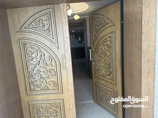  3 فيلا للايجار السنوي في ضاحية الرشيد