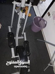  5 جهاز كروس + بنش +بار + وزنات  للبيع