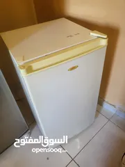  2 ثلاجه مكتب