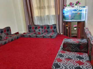  1 فرش عربي للبيع +موكيته+حوض سمك مع سمك +برادي (((100)))(((دينار)))