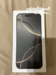  1 İphone 16 pro max   صيني  جديد  ( تم فتح العلبه لتصوير )فقط مساحه 1تيرا  مع كفر شفاف