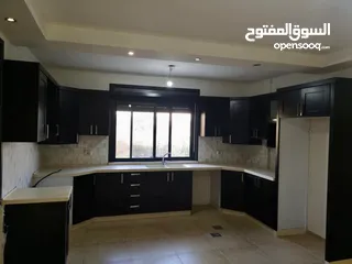  3 شقة للبيع في عين منجد رام الله مطلة على جبل المصيون مشرفة على منظر جميل مرتفع في مدينة رام الله