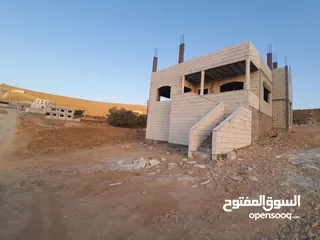  3 بيت عظم للبيع بسعر مغري