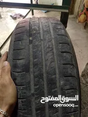  1 جنط 15للبيع مشبك لون ذهبي