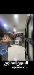  8 بيت مستقل للبيع