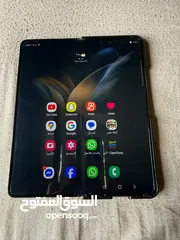  1 سامسونج Z فولد4 للبيع بحالة الوكالة