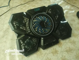  6 لوحه تبريد جهاز لاب توب خمس مراوح مع اضاءه اللون ار جي بي laptop coolingpad 5-fans RGB lighting