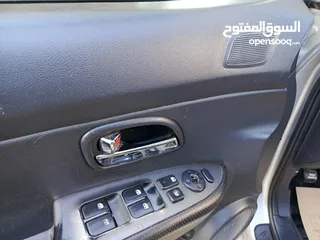  13 كيا كارنز موديل 2011