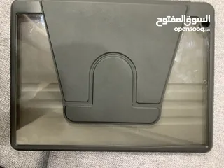  11 ايباد الجيل التاسع مستعمل بحالة الوكالة والجديد استخدام 8 اشهر فقط 256جيجا