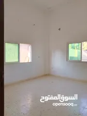  4 دار لليجار صالة وغرفتين ومطبخ وحمام