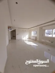  8 خلدا 200م ورف بناء35م وتراس 50م