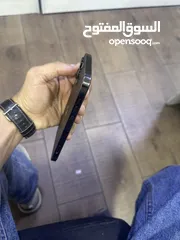  3 ايفون 12 برو  سعه الذاكره 128 جيجا لون اسود بحاله ممتازه