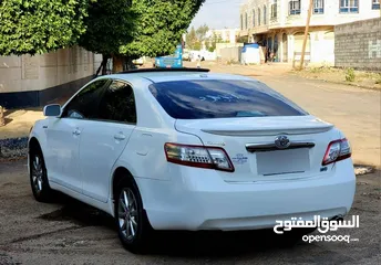  5 تويوتا كامري هيبرد سيدان 2012