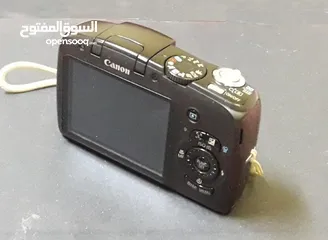  1 كاميرا canon بحالة ممتازة جدا