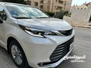  24 2021 Toyota Sienna Platinum Hybrid AWD