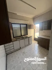  22 شقة للبيع في ضاحية الأمير حسن  طابق ثالث الأخير بدون مصعد  مكونة من : 2 غرفة نوم  صالون  2 حمام  مطب