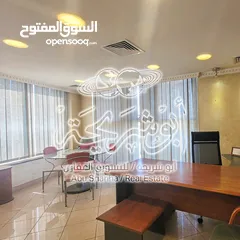  9 مكتب فاخر بالصويفية مجهز بالكامل للبيع او للايجار من المالك مباشرة