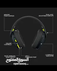  5 سماعات Logitech g435 لاسلكية تقبل جميع الاجهزه