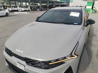  25 كيا K5 موديل 2023 اسمنتي حرة بدون رقم تترقم اي محافظة تعجبك   ماشيه 39 الف مواصفات 1600GT LlNE