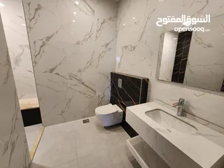  17 شقة مع روف دوبلكس للبيع في منطقة الظهير - ref : 14490