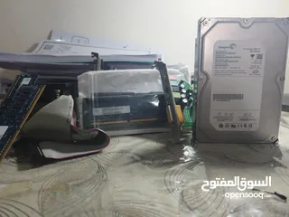  21 للبيع هارد ديسك 500 جيجا و 4 رامات ddr3 والواحده 2جيجا ومبرد معالج ديل اصلي مع كرت شاشه nvidia وقطع